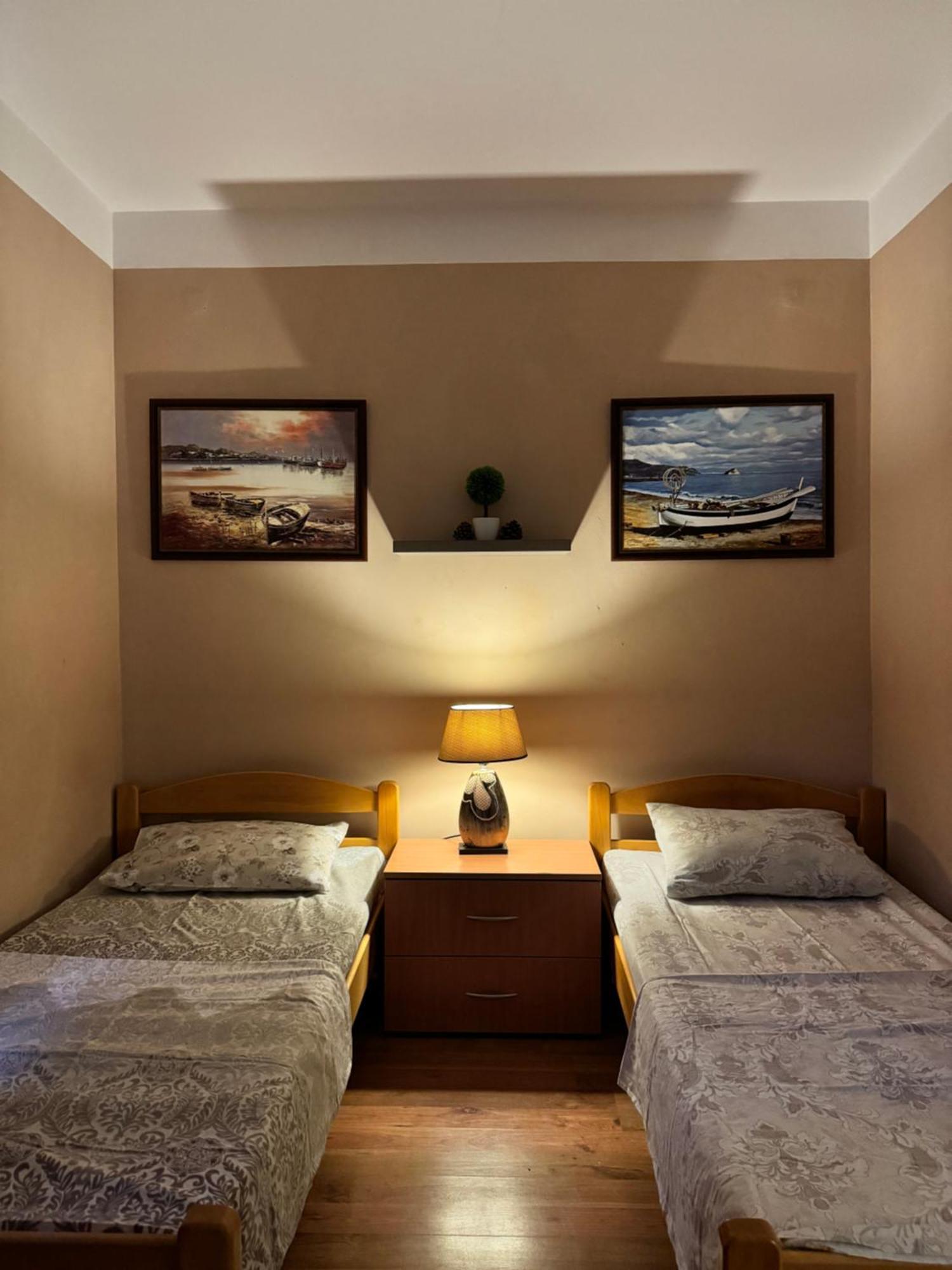 Apartmán Carine Garden Risan Exteriér fotografie