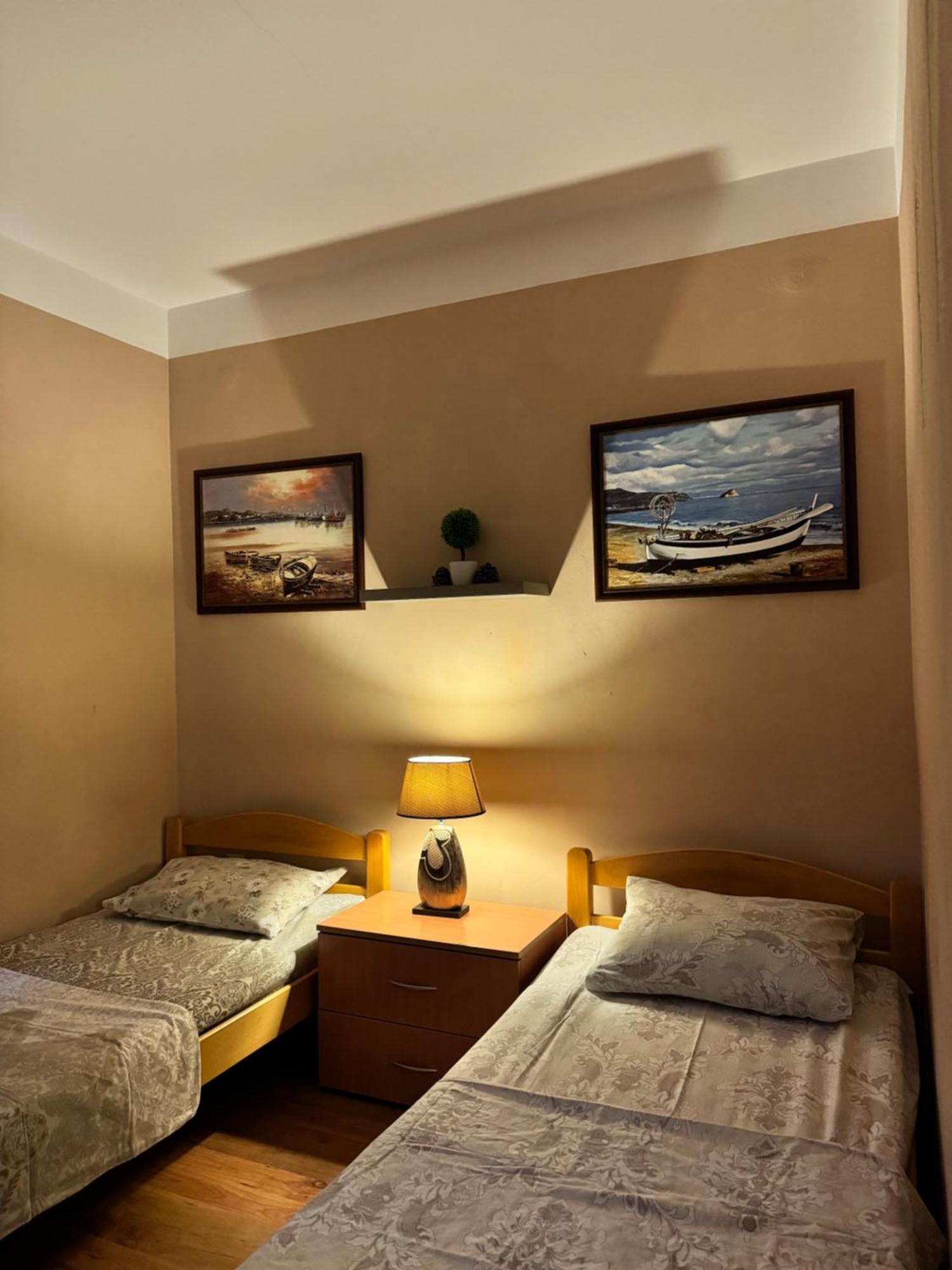 Apartmán Carine Garden Risan Exteriér fotografie