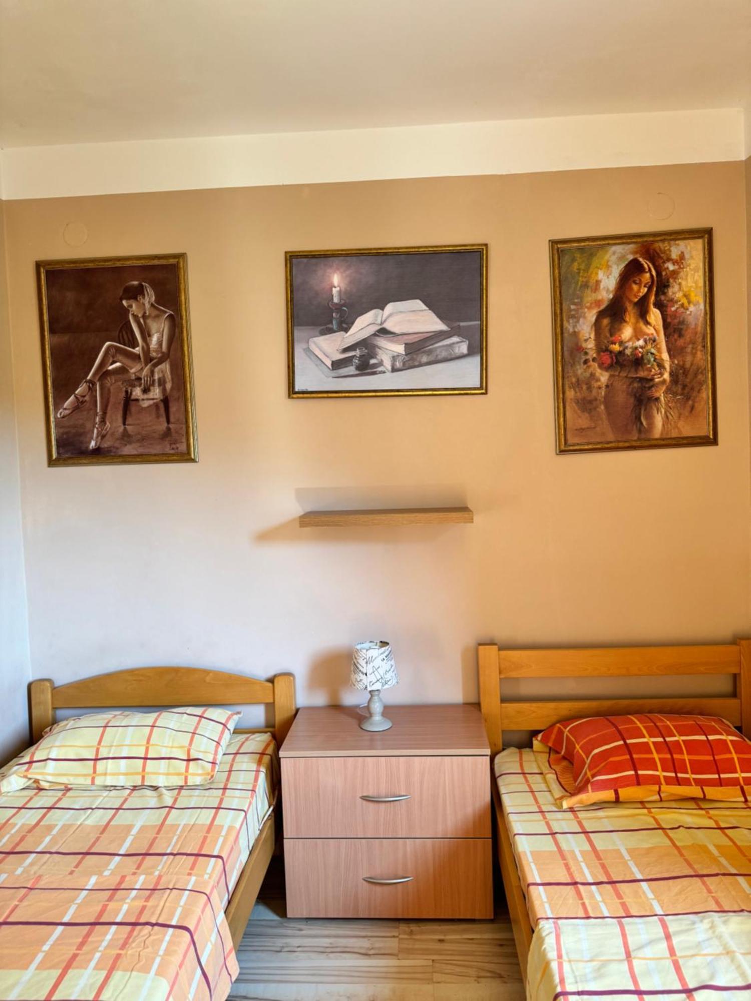 Apartmán Carine Garden Risan Exteriér fotografie